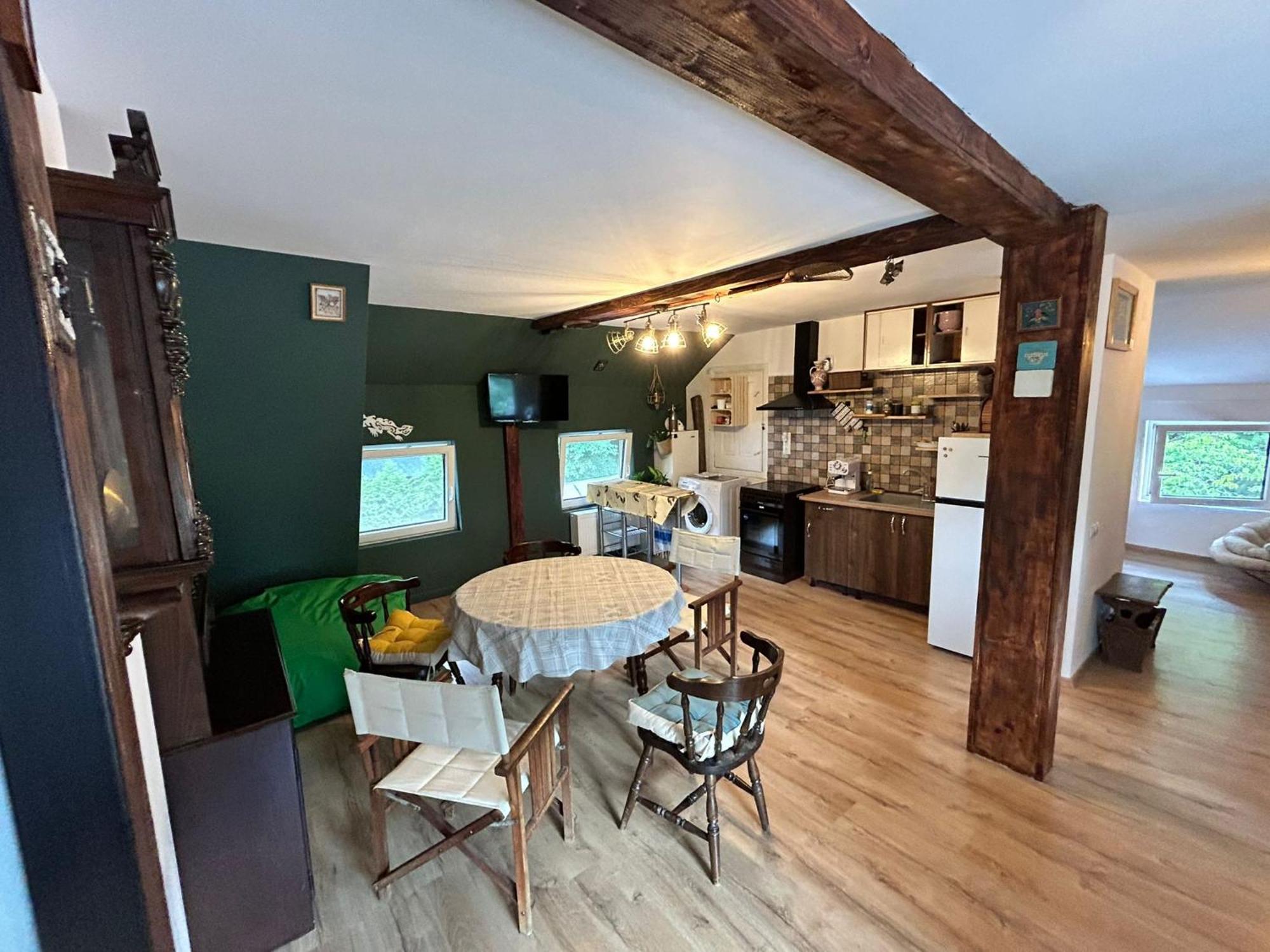 Mansarda Veche - Central, Balcony, Self Check-in Sinaia